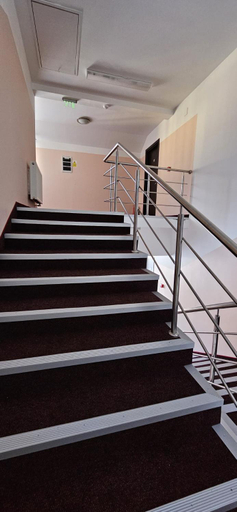 Others 4, HOSTEL CPPI Vest, Busteni