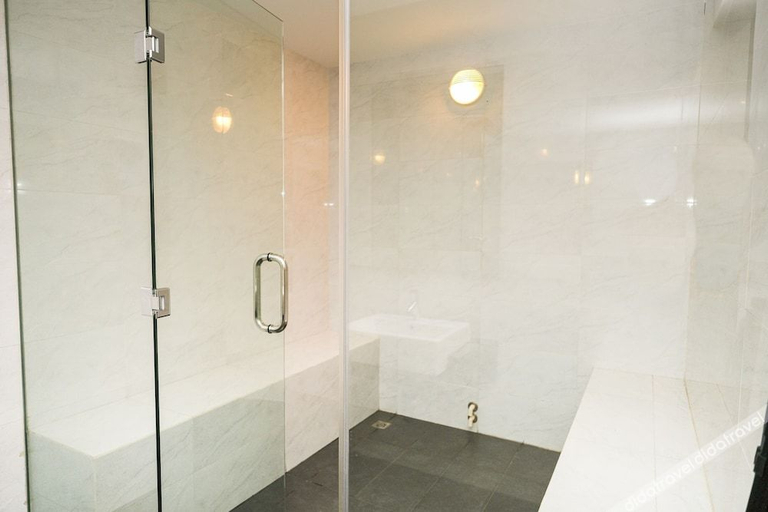 Bathroom 4, Lovina Residences at Harbour Bay, Batam
