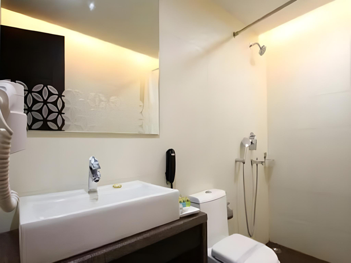 Bathroom 4, Hotel The Taj Vilas, Agra