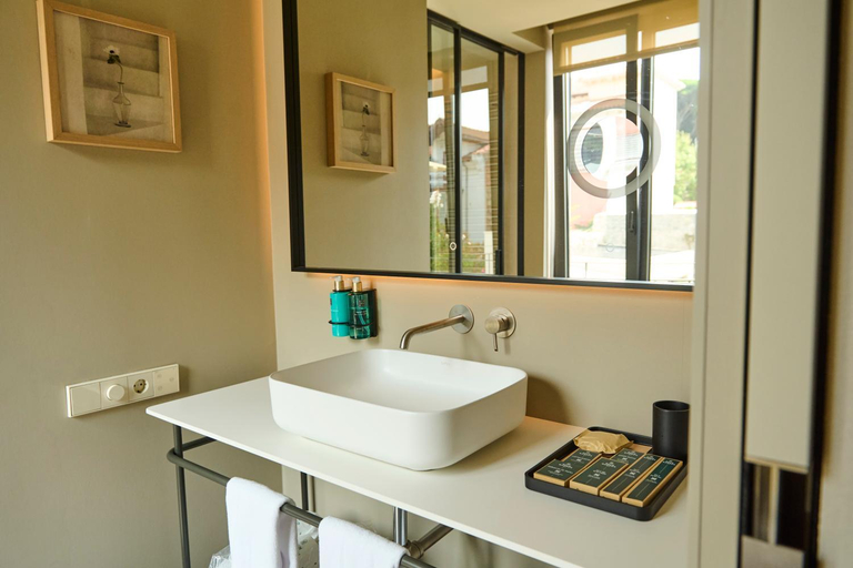 Bathroom 5, Hotel Rhin Garden, Cantabria