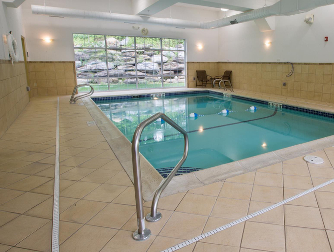Sport & Beauty 5, Hampton Inn & Suites Berkshires-Lenox, Berkshire