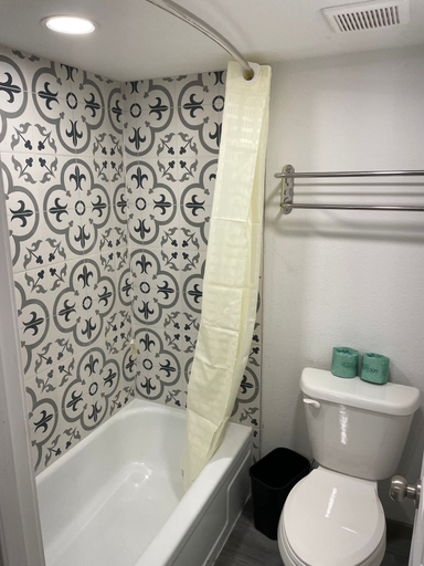 Bathroom 4, Town Place Studio Extended Stay Snyder, TX, Scurry