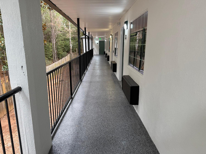 Others 4, Magnolia Bay Hotel and Suites, Clayton