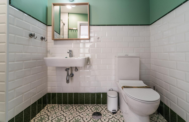 Bathroom 4, Hostal Sol 4, Sevilla