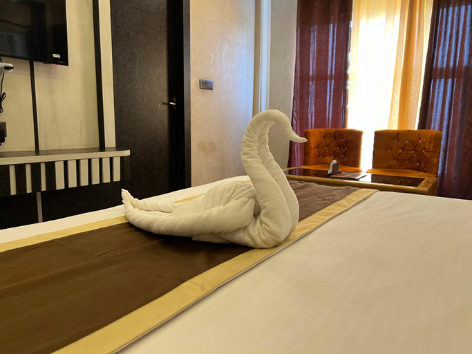 Bedroom 2, Hotel pleasant view, Rae Bareli