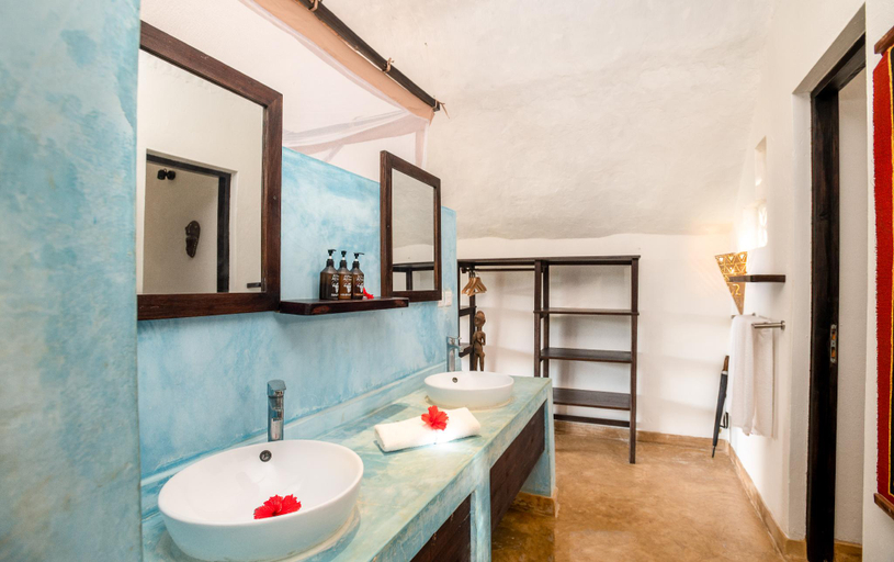 Bathroom 2, Sunshine Bay Zanzibar Hotel, Magharibi