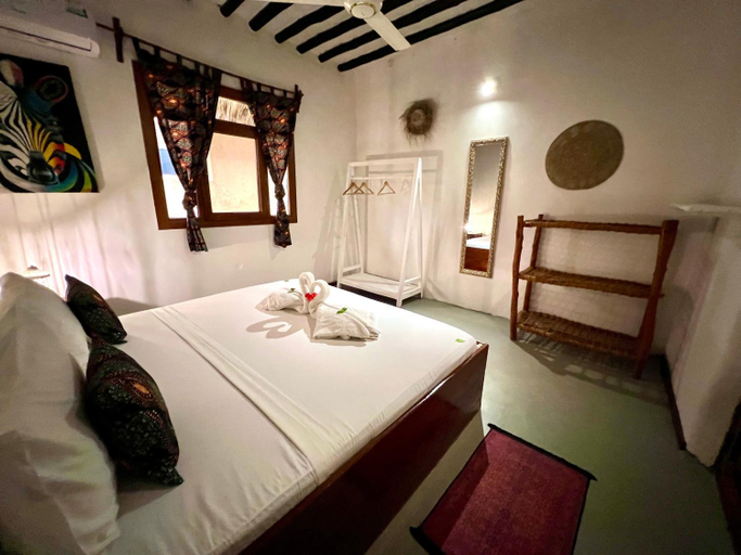 Bedroom 3, The African Paradise Beach Hotel, Kusini