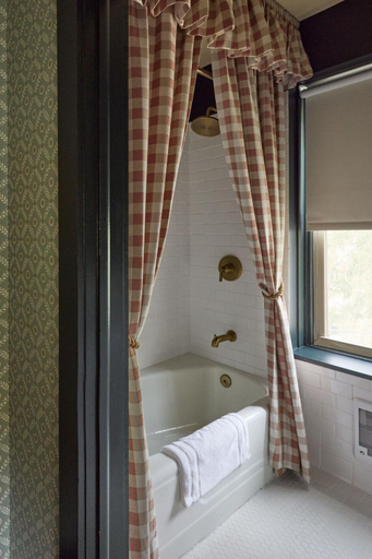 Bedroom 2, Six Bells Countryside Inn, Ulster