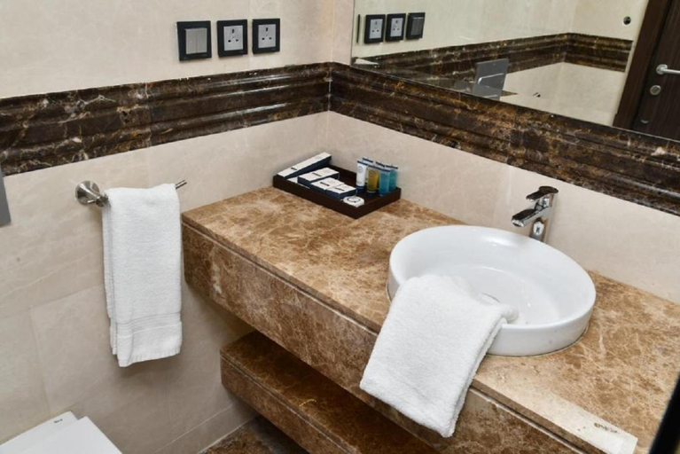 Bathroom 5, Casablanca Hotel, Jeddah