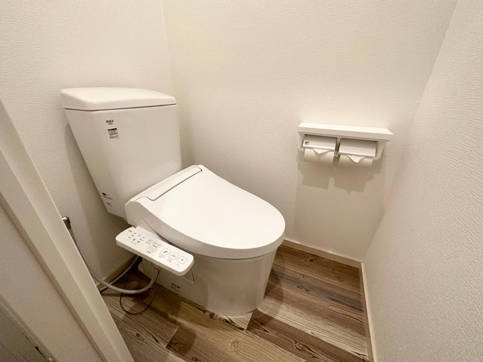 Bathroom 4, EG12 Elizabeth Garden Nippombashi, Osaka