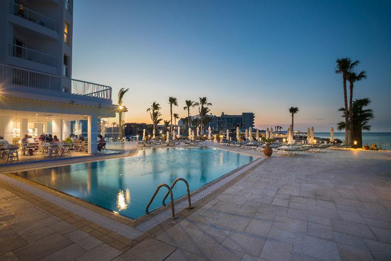 Sport & Beauty 2, Infinity Blu - Designed for Adults by Louis Hotels