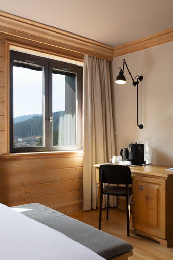 Bedroom 3, Les Jardins De Sophie, Vosges