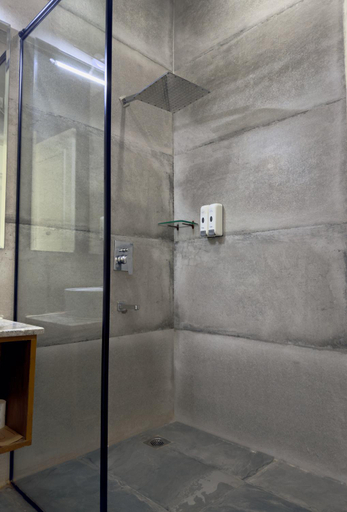 Bathroom 4, Da Bungalow - House of Leisure, Agra