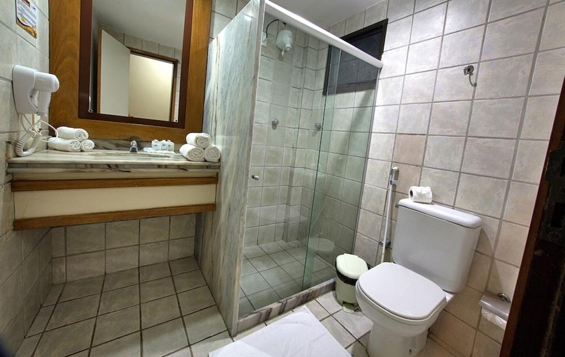 Bathroom 5, Costa Do Atlantico, Natal