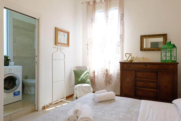 Bedroom 3, Marconi Airport Cozy Dream Flat, Bologna