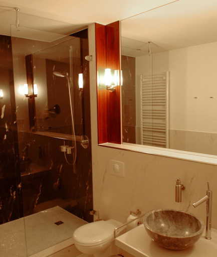 Bathroom 3, Waren Muritz Hotel Harmonie, Mecklenburgische Seenplatte