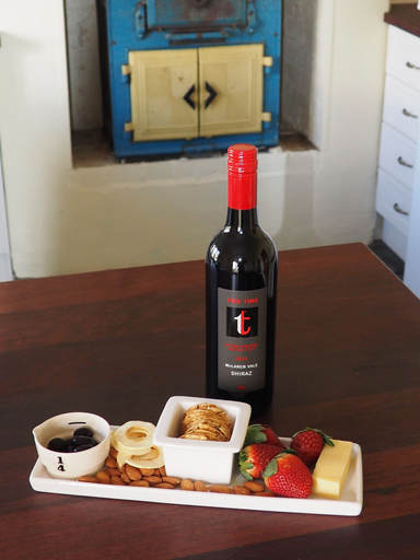Room 4, Cobblers Cottage B & B Accommodation, Adelaide