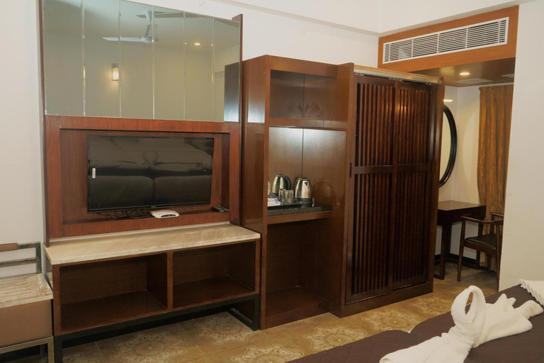 Bedroom, GEO Hotel, Puducherry