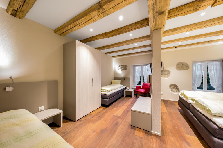 Bedroom, Hotel Gasthaus Hirschen, Baden