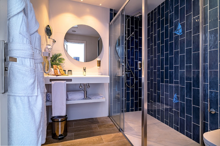 Bathroom 4, Hotel Cordial Marina Blanca, Las Palmas