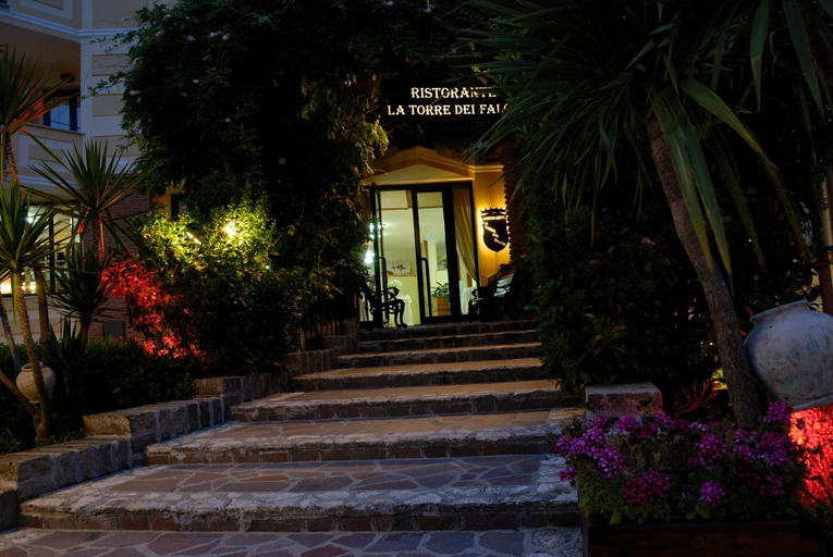 Exterior & Views 2, Hotel Caserta Antica, Caserta