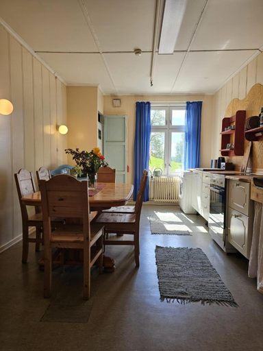 Others 3, Fokhol Gard Gjestehus, Stange