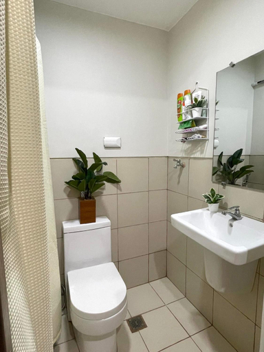 Others 5, Field Residences by Diane, Parañaque