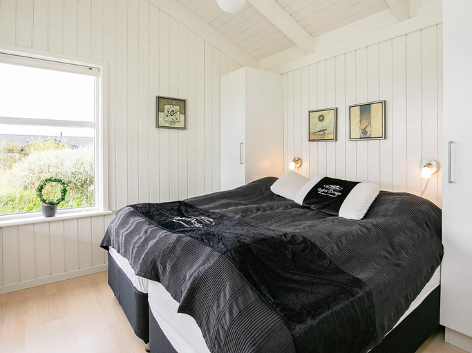 Bedroom 2, person holiday home in Hirtshals, Hjørring