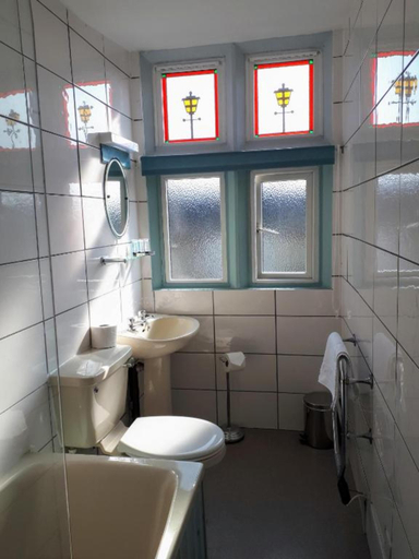 Bathroom 4, No. 3, Bath and North East Somerset