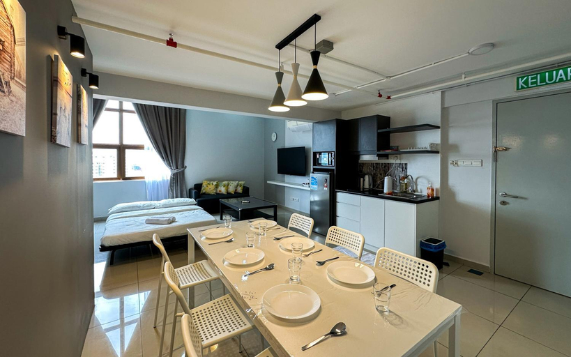 Others 5, Pinnacle Kelana Jaya by Airhost, Petaling Jaya