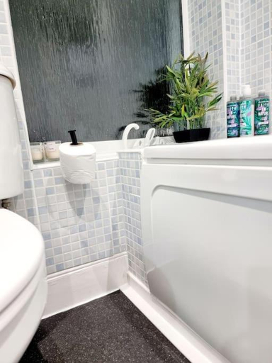 Bathroom 3, Luxury Holiday Apartments, Torbay