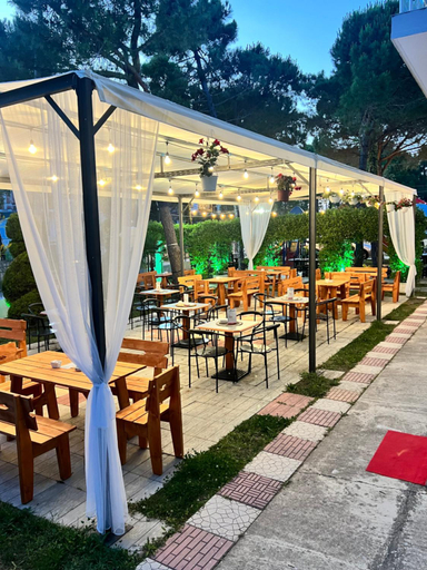 Food & Drinks, Bar Restorant Hotel “ MANI “, Shkodrës