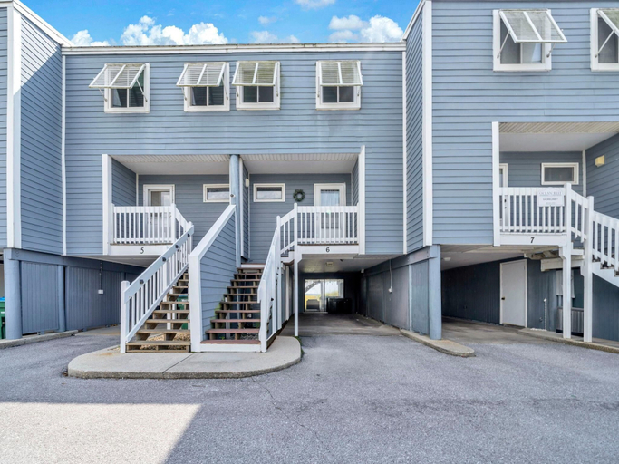 Exterior & Views 2, Charline at Shoreline Villas, Bay