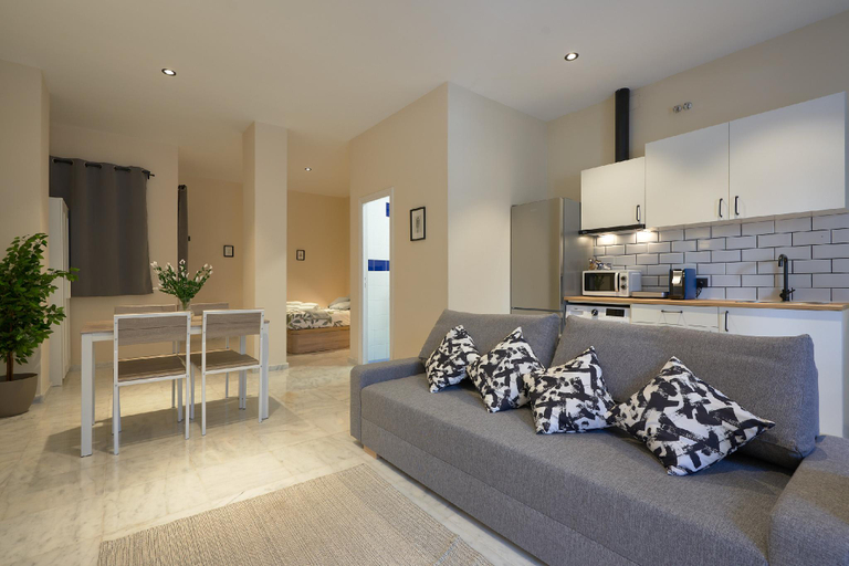 Others 5, Apartamento Tejares de Triana, Sevilla