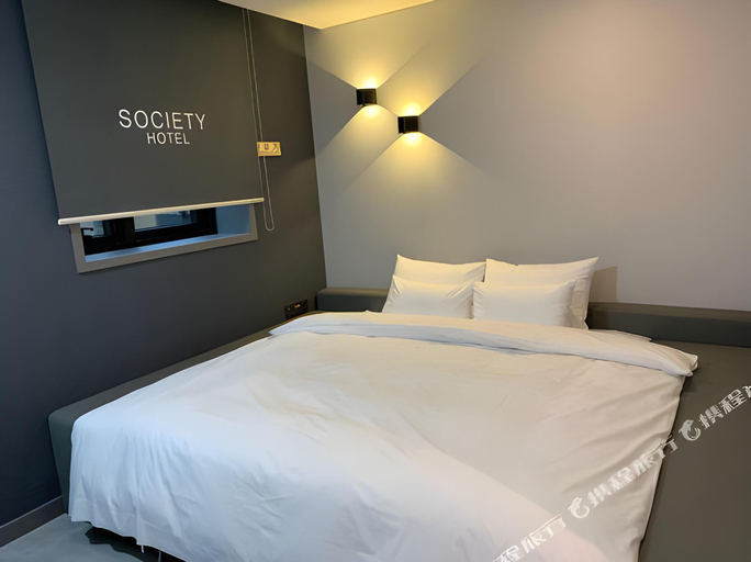 Bedroom 4, Haeundae Society Hotel, Haeundae