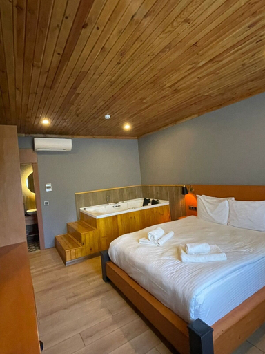 Bedroom 4, Navy Inn & Bungalows, Arnavutkoy