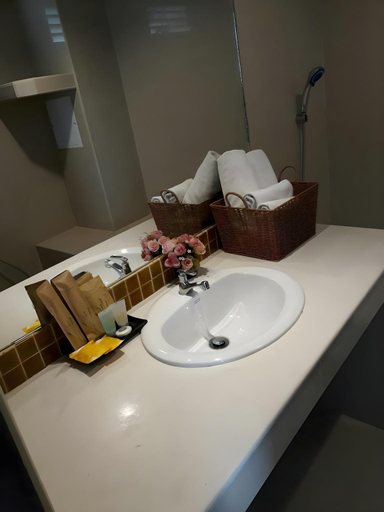 Bathroom 5, Summer Tree Hotel, Prawet