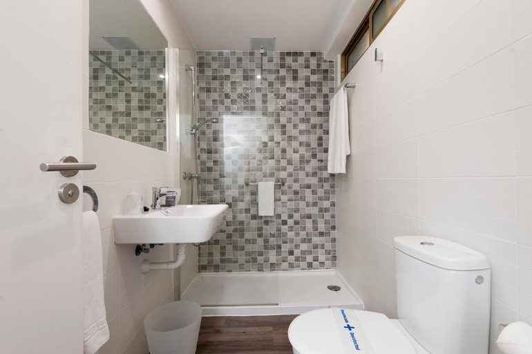 Bathroom 4, Kn Aparthotel Columbus, Santa Cruz de Tenerife