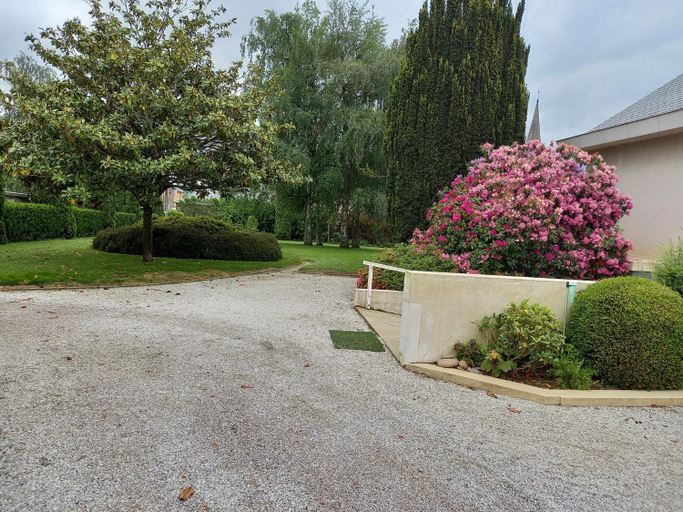 Others 5, il giardino F Heudier ,E Decourcy ,Tessy sur vire Manche, Manche