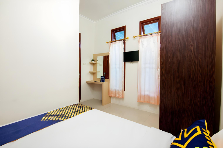 3, OYO 2220 PINK'S GUEST HOUSE, North Tapanuli