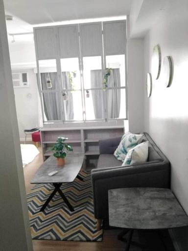 Others 4, Abreeza place T1-1702, Davao City