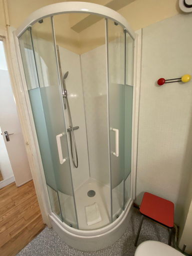 Bathroom 4, Oscar Hotel Le Havre Centre, Seine-Maritime