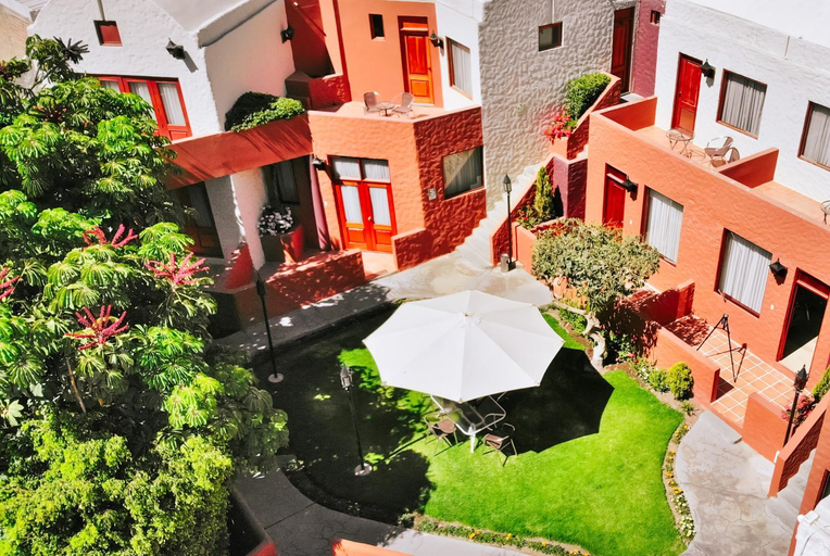 Others 3, La Maison d'Elise, Arequipa