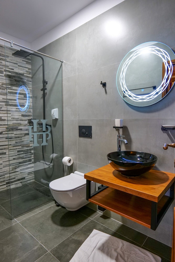 Bathroom 4, Bineri hotel Gjirokastra, Gjirokastrës