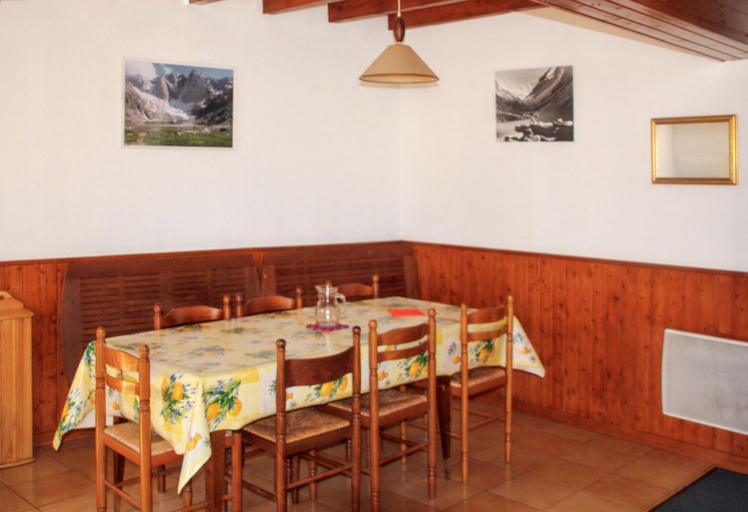 Food & Drinks, Maison charmante a Sassis avec vue montagne, Hautes-Pyrénées