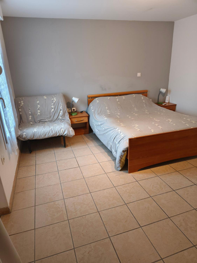 Bedroom 4, Hotel du siecle, Nièvre