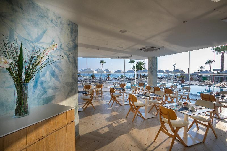 Food & Drinks 5, Infinity Blu - Designed for Adults by Louis Hotels