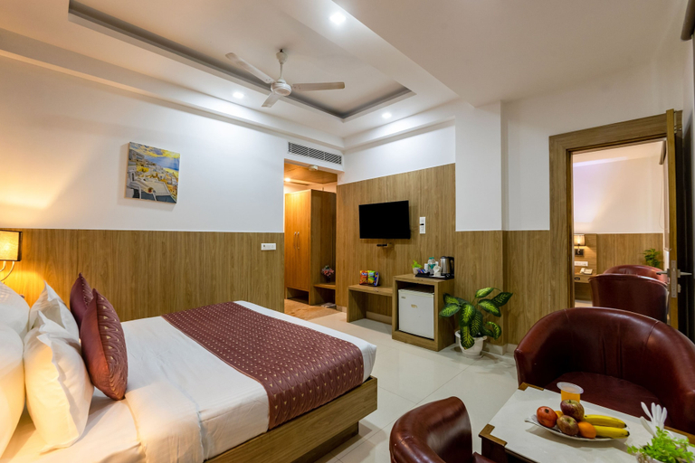 Bedroom 3, Hotel Corporate Suites, Delhi