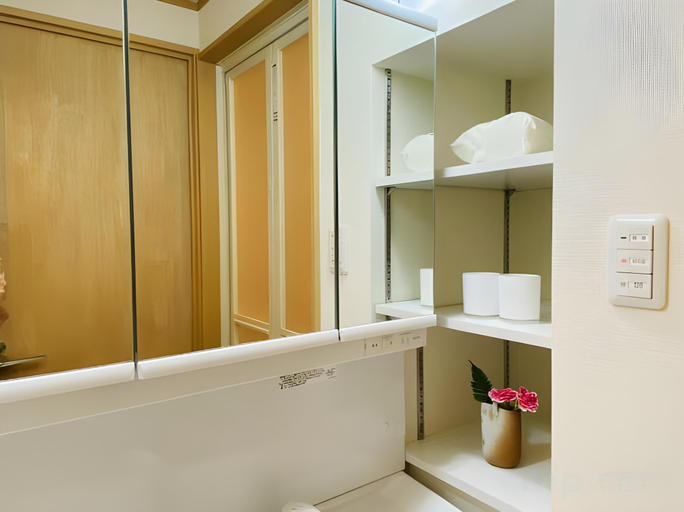Bathroom 3, Hotel Yu-shu, Osaka