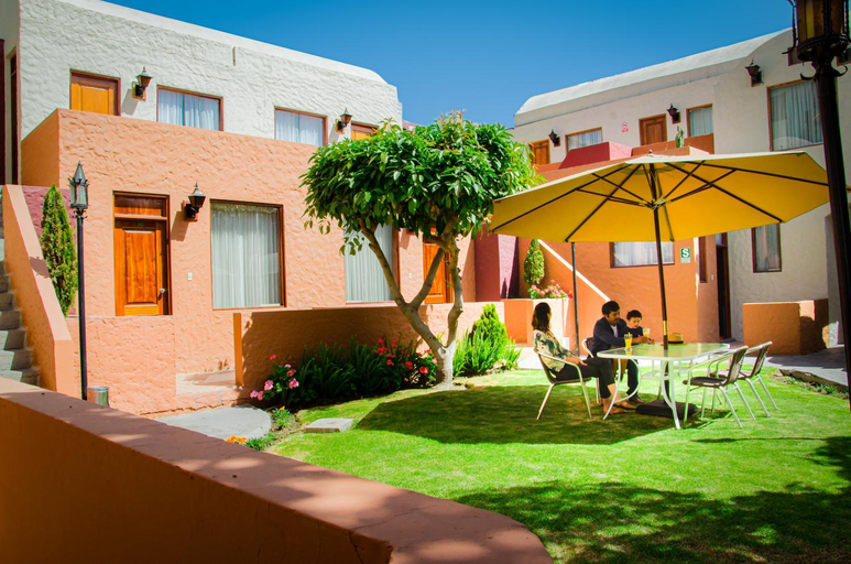 Others 4, La Maison d'Elise, Arequipa
